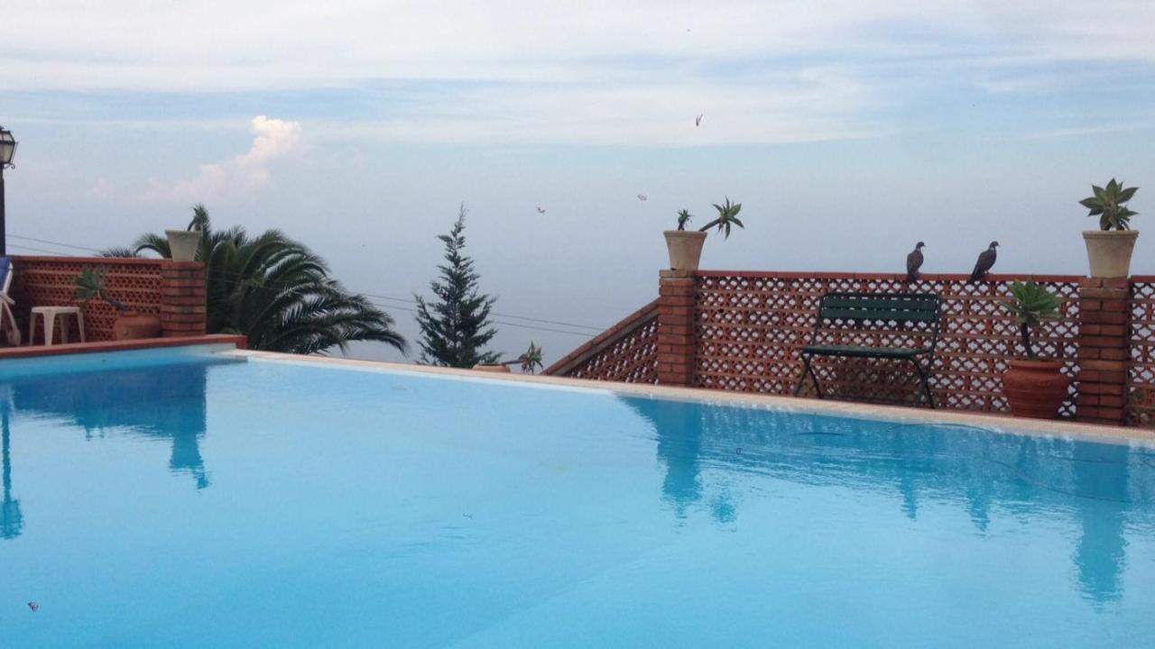 Luxury Suite Terrazze E Vista Mare Taormina Kültér fotó