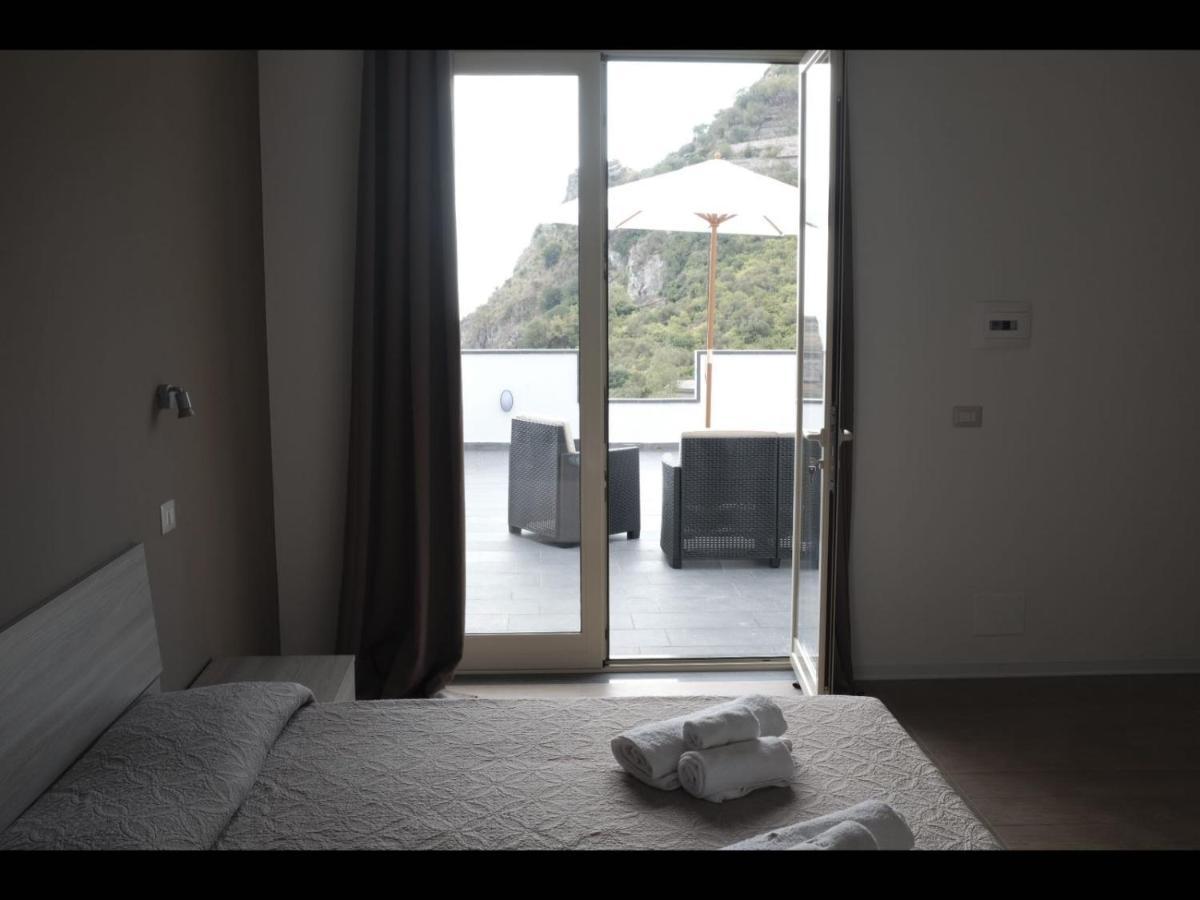 Luxury Suite Terrazze E Vista Mare Taormina Kültér fotó