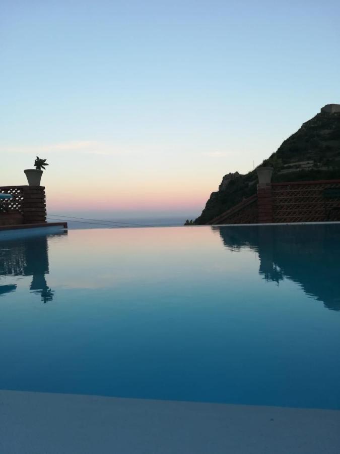 Luxury Suite Terrazze E Vista Mare Taormina Kültér fotó